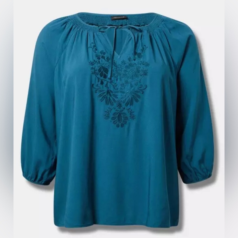 #x001 Torrid Challis Raglan 3/4 Sleeve Blouse Embroidery Peasant Top Legion Blue